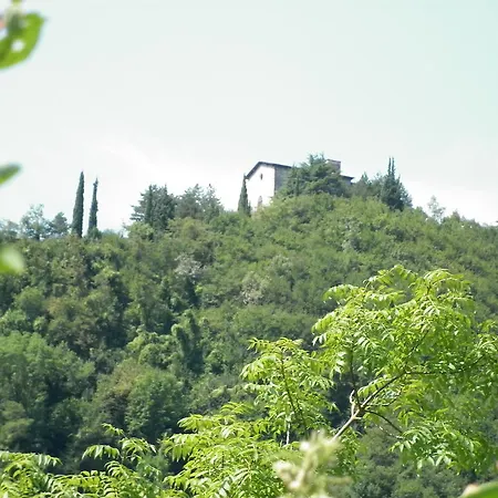 בית נופש Della Rocca *